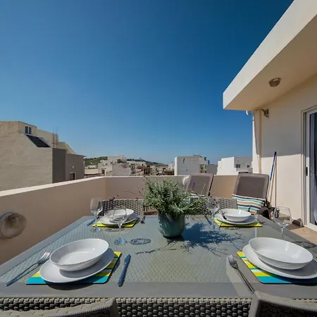 Apartamento St Paul's Bay Penthouse With Views