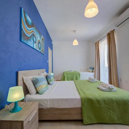 Apartamento St Paul's Bay Penthouse With Views *